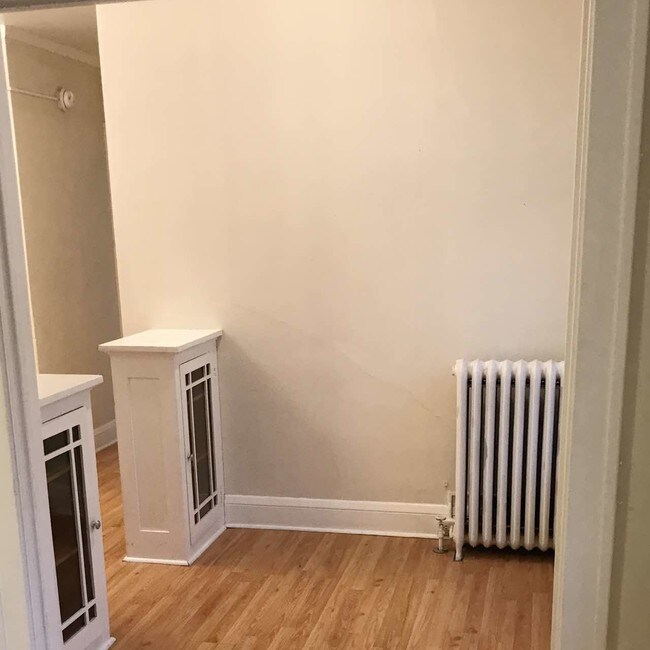 Foto del edificio - 2057 Laurel Ave