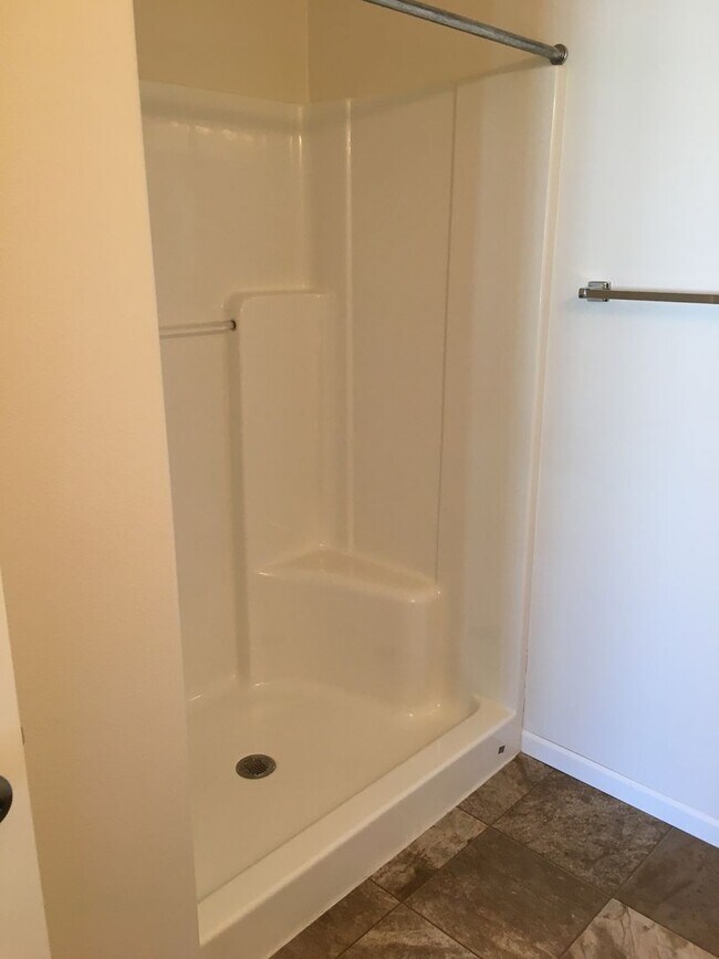 Foto del edificio - 3 Bed 3 Bath Single Family Home