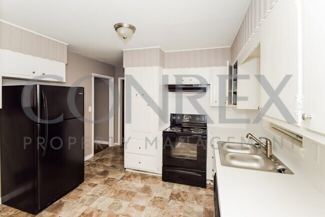 Building Photo - Lovely Home in the Pinson Area!