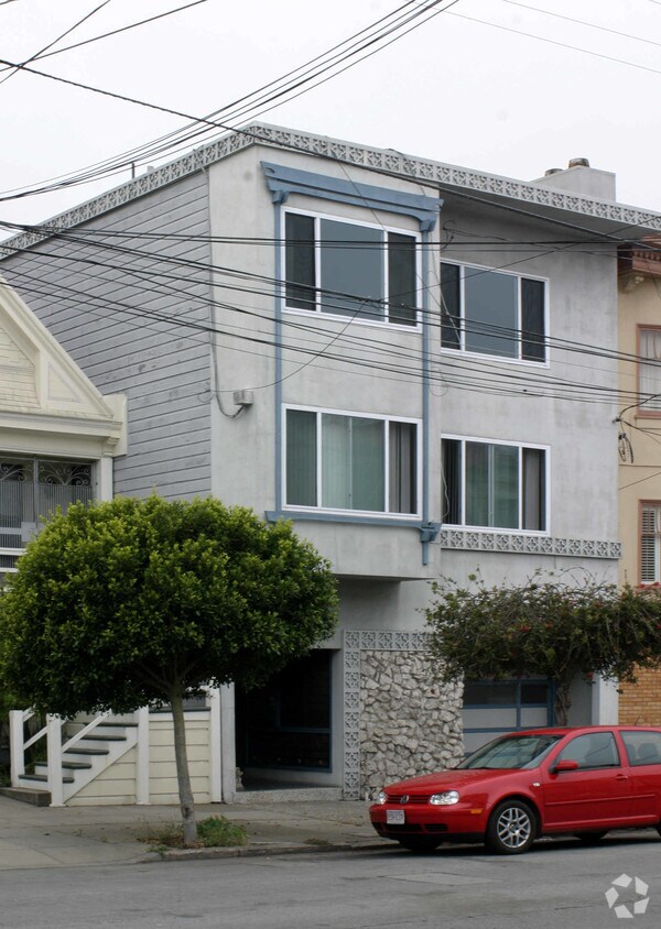 Building Photo - 471 23rd Ave