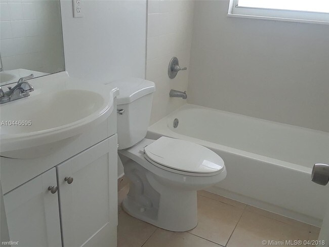 Building Photo - 4 br, 2 bath  - 3111 NW 210th Ter