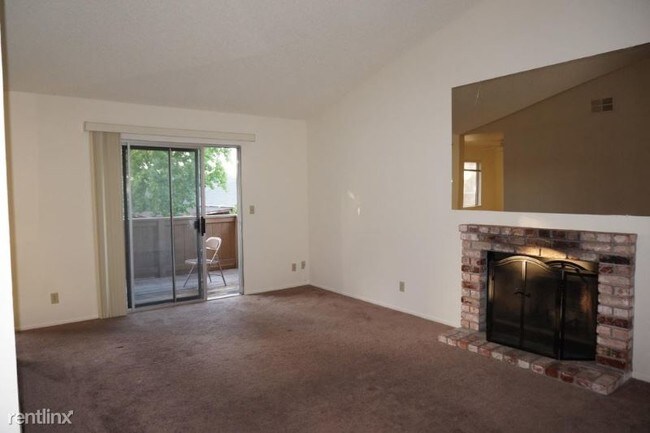 Building Photo - 116 Damsen Dr