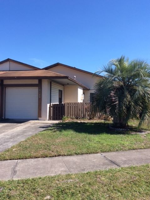 Foto del edificio - 10123 Berry Field Ct