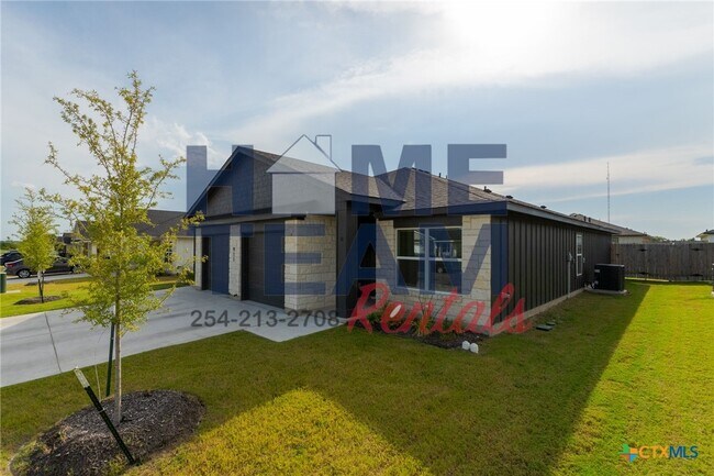 Foto del edificio - 911 Cherry Laurel Ln