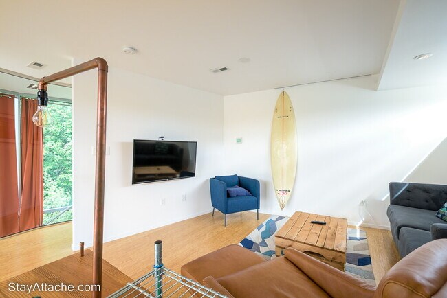 Building Photo - Fully Furnished Contemporary Residence in the Heart of Arlington