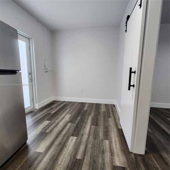 Building Photo - 3436 SW 88th Pl