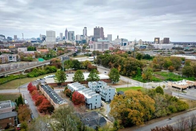 Foto del edificio - 340 Eugenia St SW