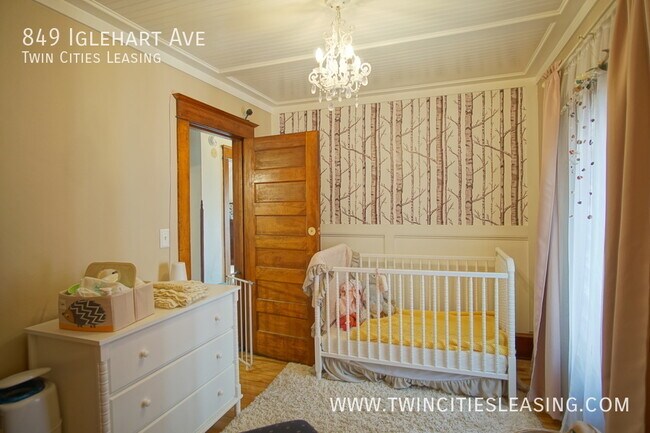 Foto del edificio - 849 Iglehart Ave, St Paul, MN 55104