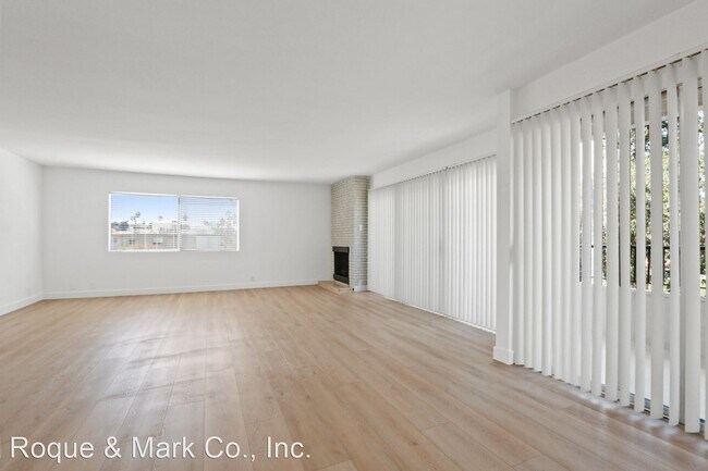 Foto del edificio - 2 br, 2 bath Apartment - 12258 Montana Ave...