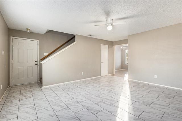 Building Photo - 2703 Clayton Oaks Dr