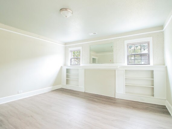 Foto del edificio - 2129 Pike Rd