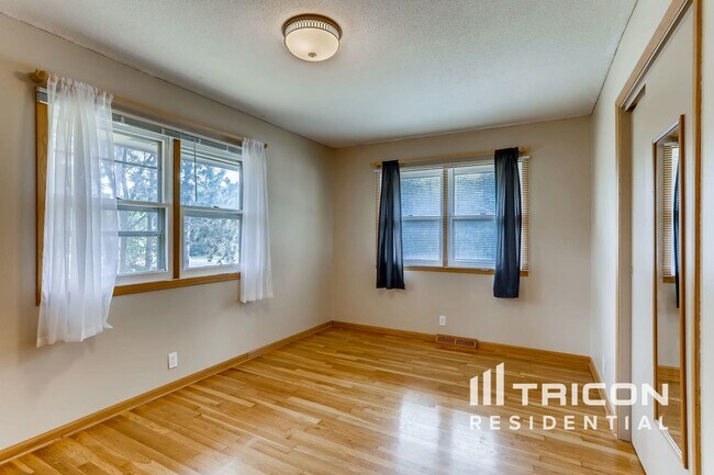 Foto del edificio - 16358 Crosstown Blvd NW
