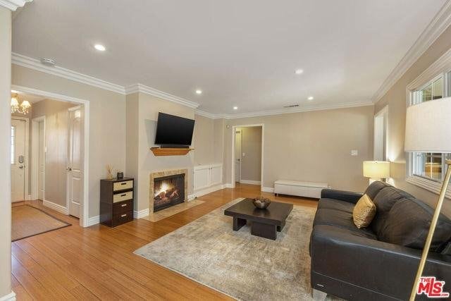 Building Photo - 5537 Allott Avenue, Los Angeles, CA 91401 ...