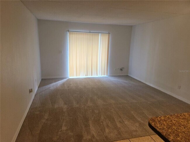 Foto del edificio - 2856 Somerset Park Dr