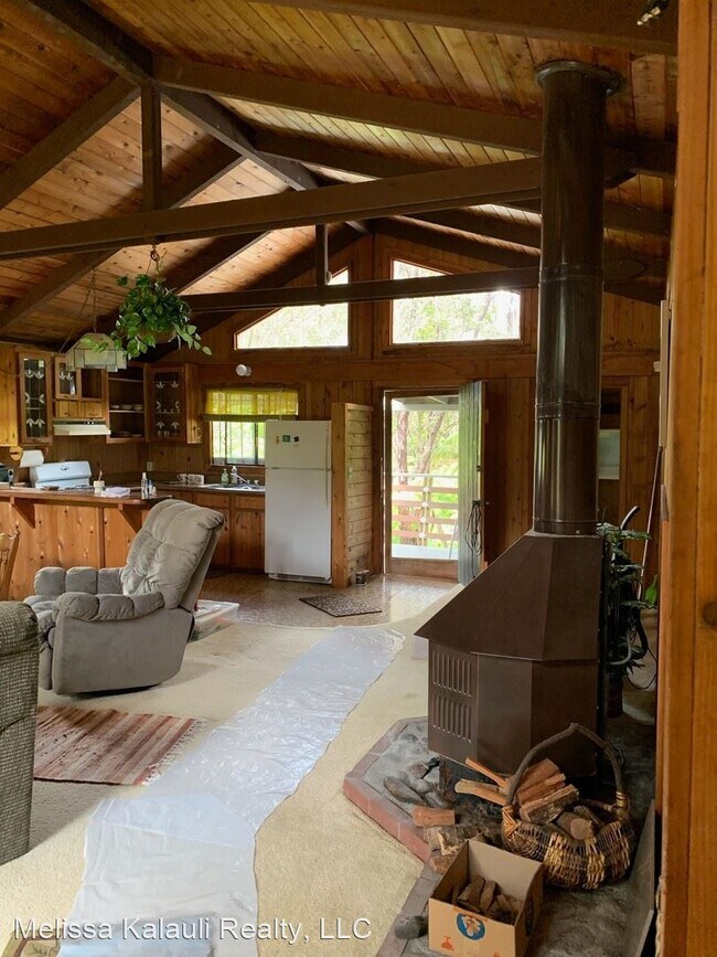 2 br, 1 bath House 193923 Kilinoe Street House Rental in Mountain