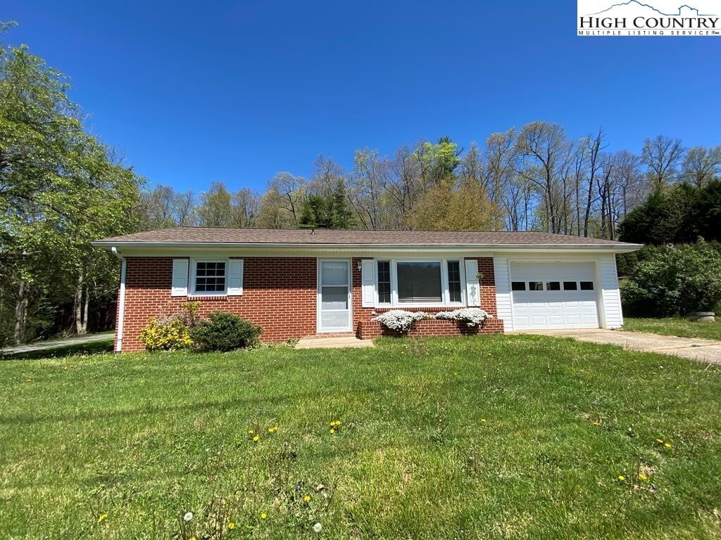 Primary Photo - 6206 Idlewild Rd