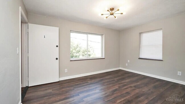 Foto del edificio - 2992 W McMicken Ave