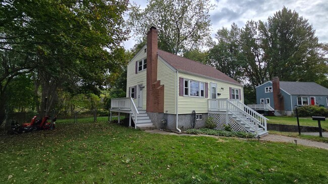 Foto del edificio - 57 Maynard Rd