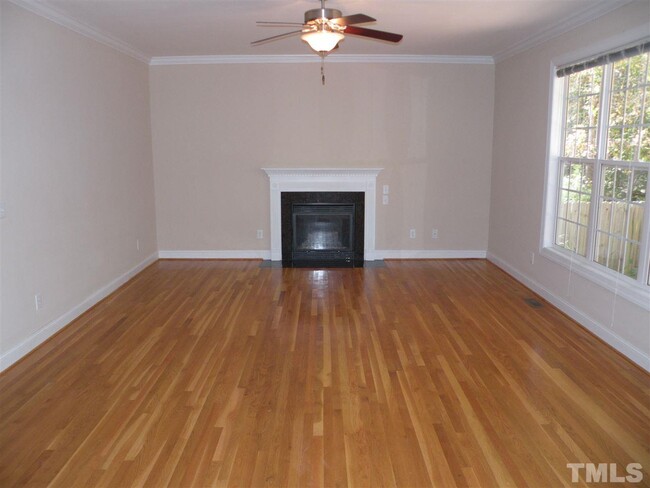 Foto del edificio - 4006 Hope Valley Rd