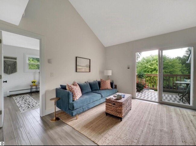 Building Photo - 4275 Mitchell Creek Dr