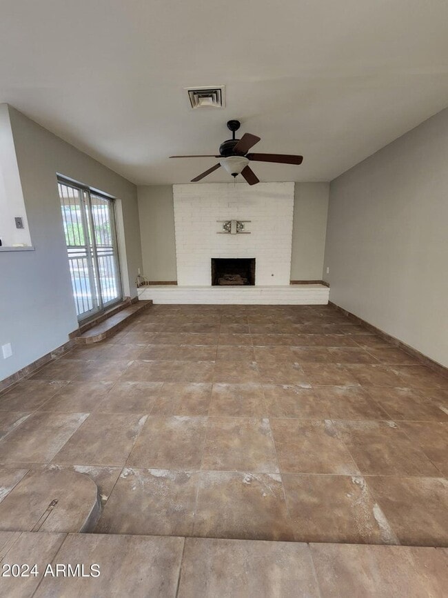 Foto del edificio - 8609 N 16th Ave