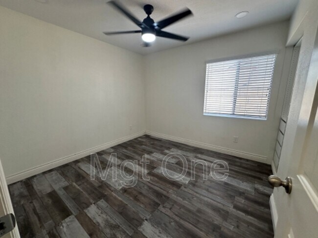 Building Photo - 543 Prairie Way
