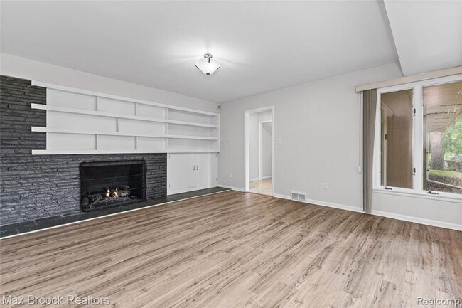 Foto del edificio - 3988 Lakeland Ln