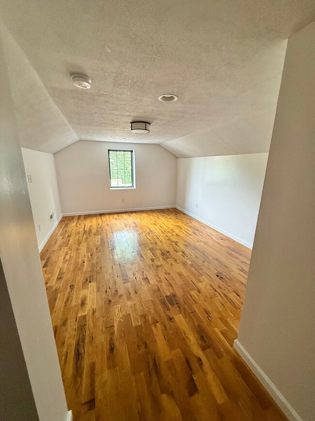 Bedroom 2 - 1030 Central Ave
