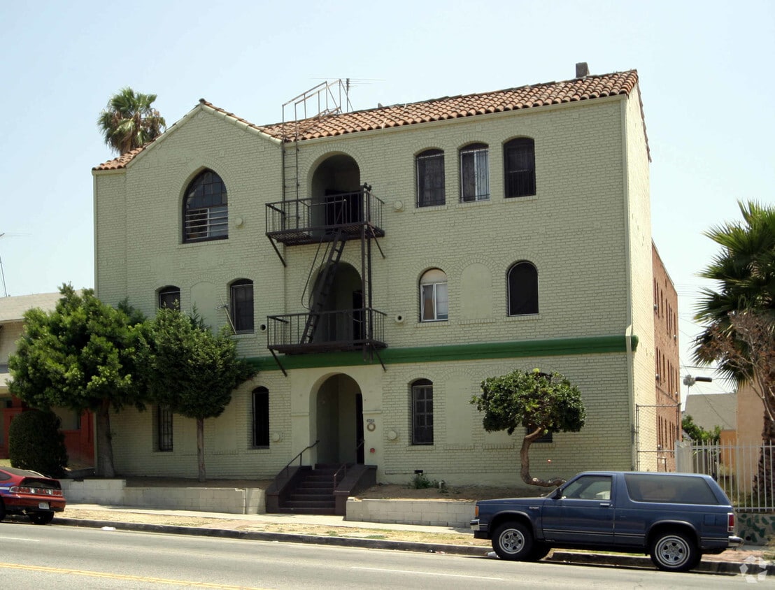 Building Photo - 142 N Rampart Blvd
