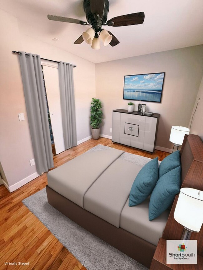 Foto del edificio - Lansing 4 bed 2 bath single family home with fenced in back yard.