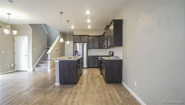 Foto del edificio - 21793 E 8th Ave