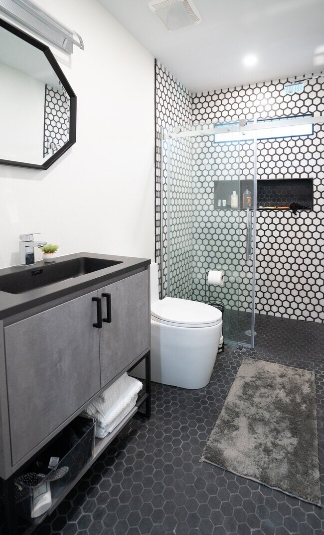 Foto del edificio - 1449 Braman Ave