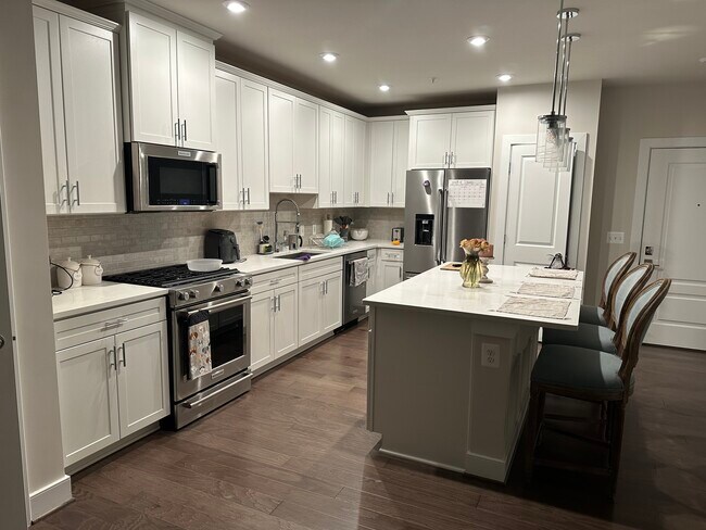 Kitchen - 3507 Bellflower Ln