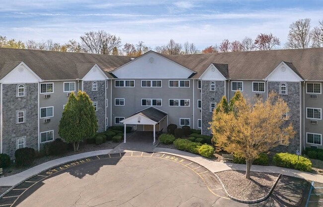 Foto del edificio - Pinecrest