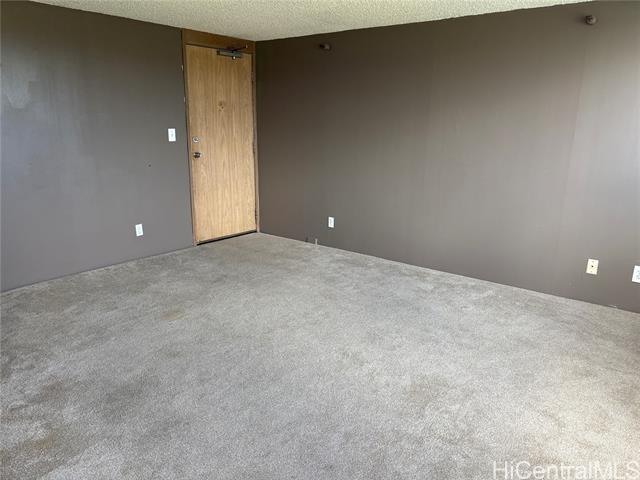 Building Photo - 1060 Kamehameha Hwy