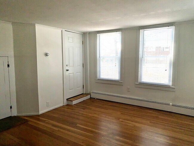 Foto del edificio - 1490 Farmington Ave