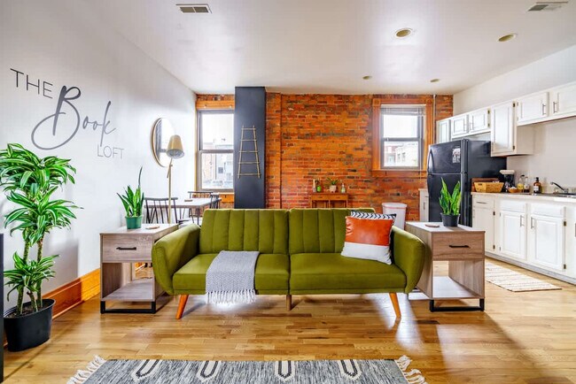 Foto del edificio - 1180 N High St