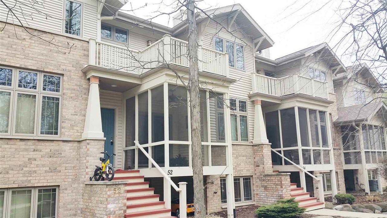 52 Wood Brook Way, Fitchburg, WI 53711 Condo for Rent in Fitchburg