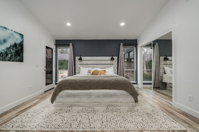 Building Photo - 9161 Kneeland Ct