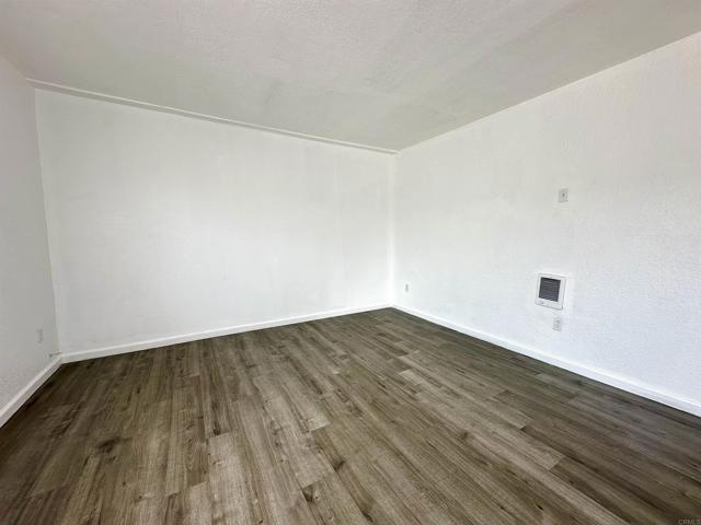 Foto del edificio - 5377 Imperial Ave