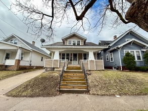 Building Photo - 1311 Madison St