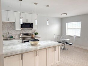 Building Photo - 4541 N Ocean Dr