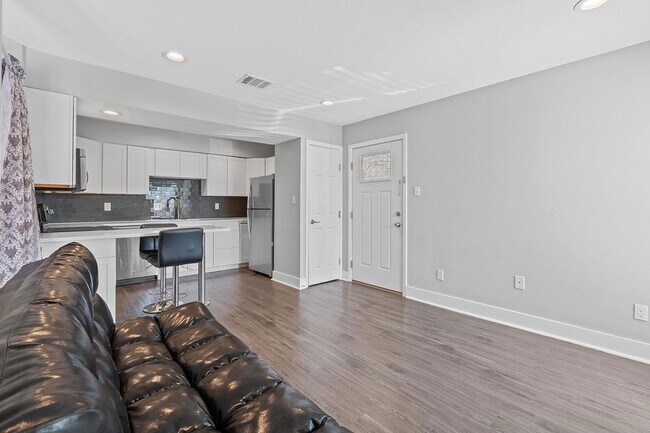 Foto del edificio - 935 La Posada Dr