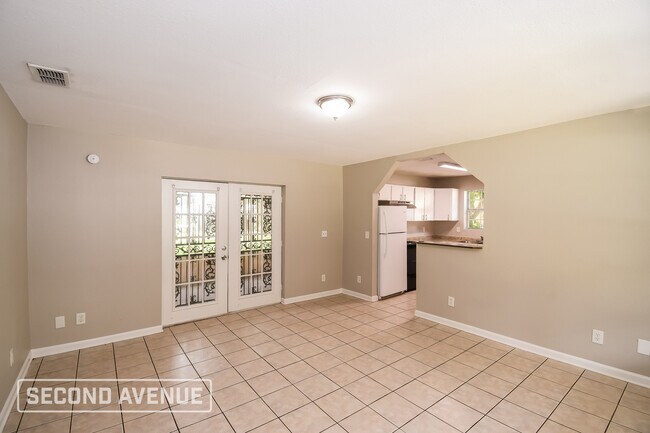 Foto del edificio - 4857 Fredericksburg Ave