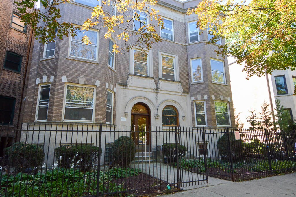 3047 W Logan Blvd Unit I, Chicago, IL 60647 Condo for Rent in Chicago, IL