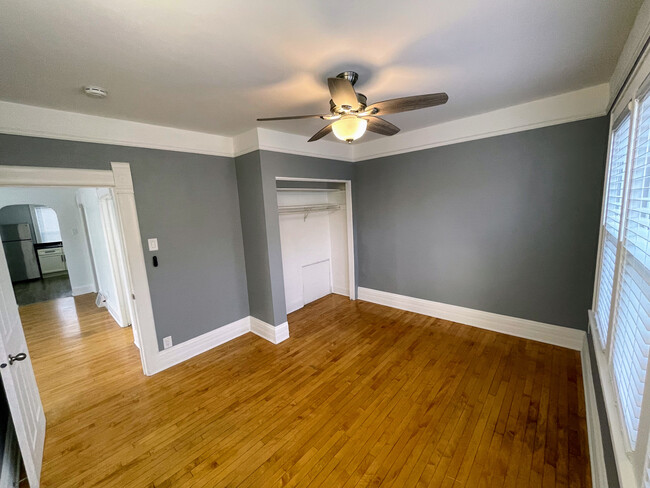 Main bedroom - 1621 N Warren Ave