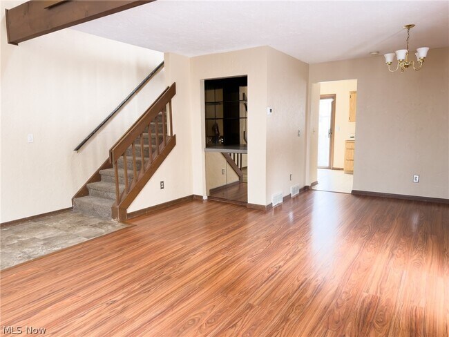 Foto del edificio - 1363 Belvoir Mews