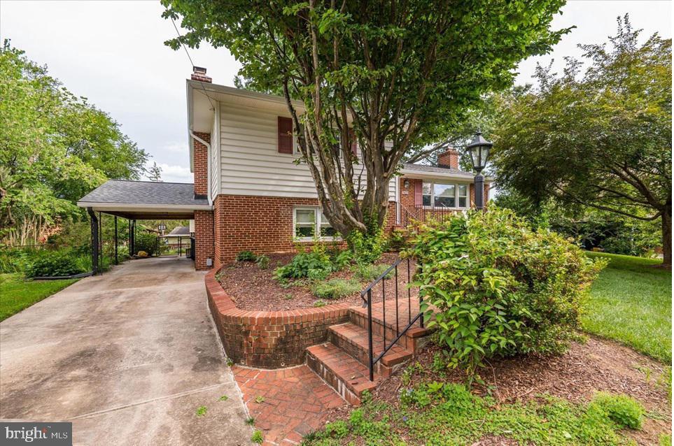 Primary Photo - 7107 Tyndale St