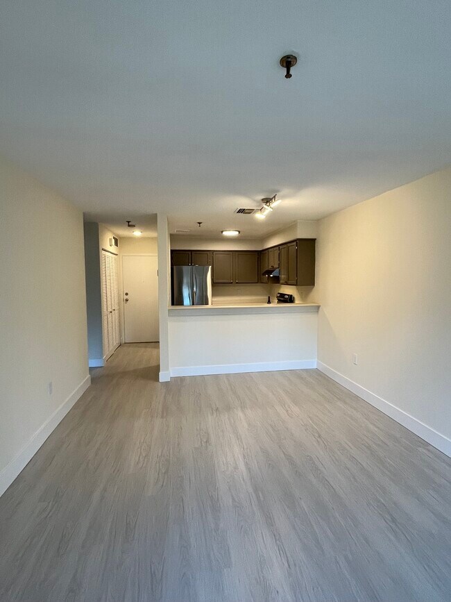 Foto del edificio - 1204 Whitney Ave