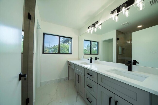 Building Photo - 3920 Wisteria Pl